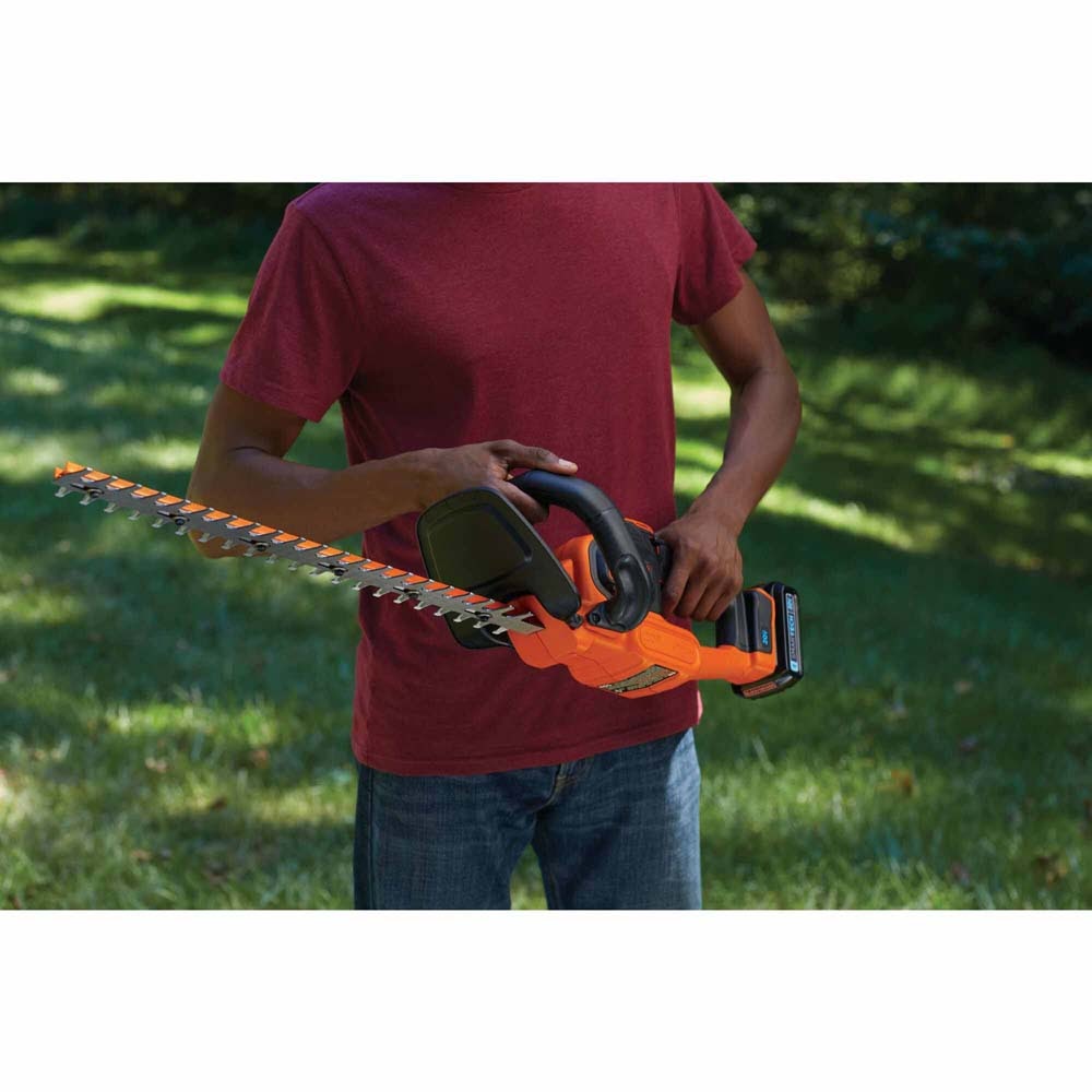Black & Decker LHT321 20V MAX Lithium 22 In. Powercut Hedge Trimmer