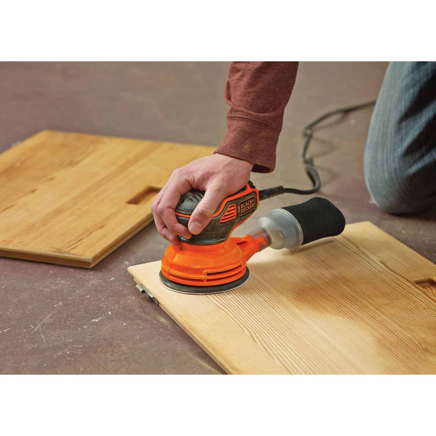 Black & Decker BDERO600 5-in Random Orbit Sander
