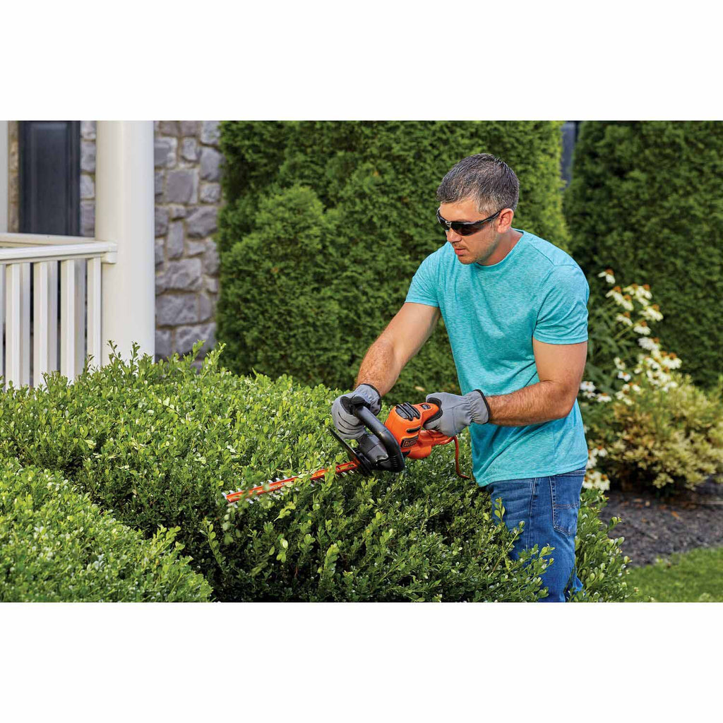 Black & Decker BEHT100 16 in. Electric Hedge Trimmer