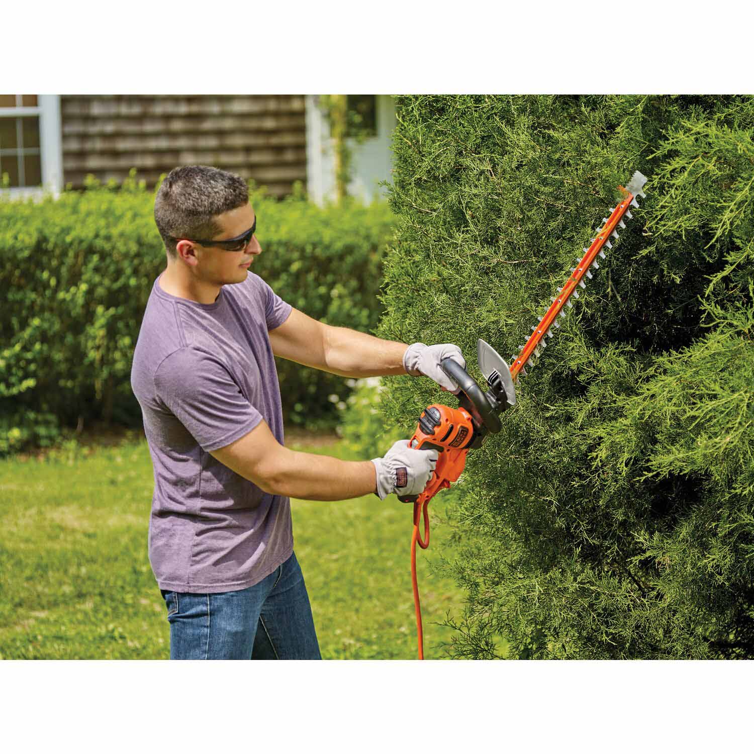 Black & Decker BEHTS400 22 in. SAWBLADE™ Electric Hedge Trimmer