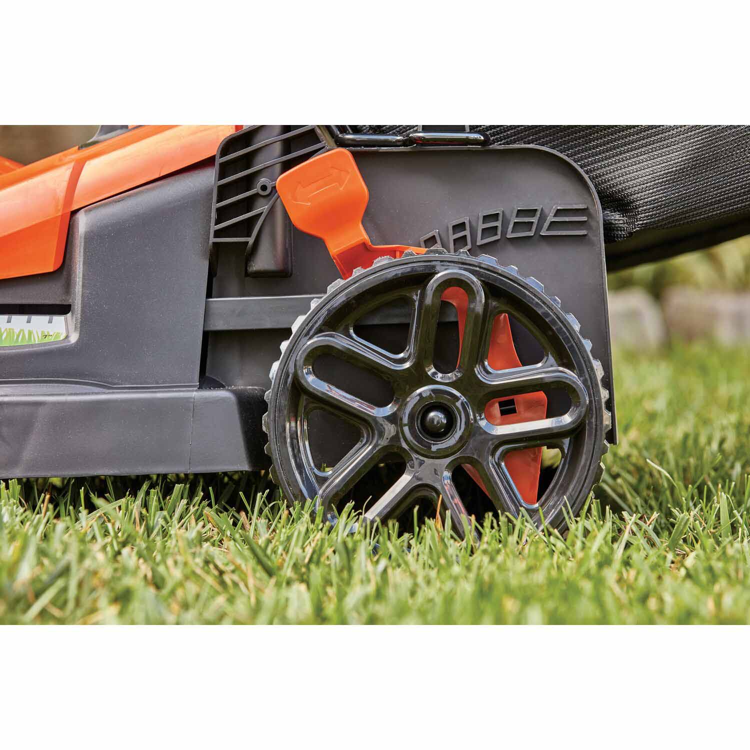 Black & Decker BEMW472BH 10 Amp 15 in. Electric Lawn Mower with Comfort Grip Handle
