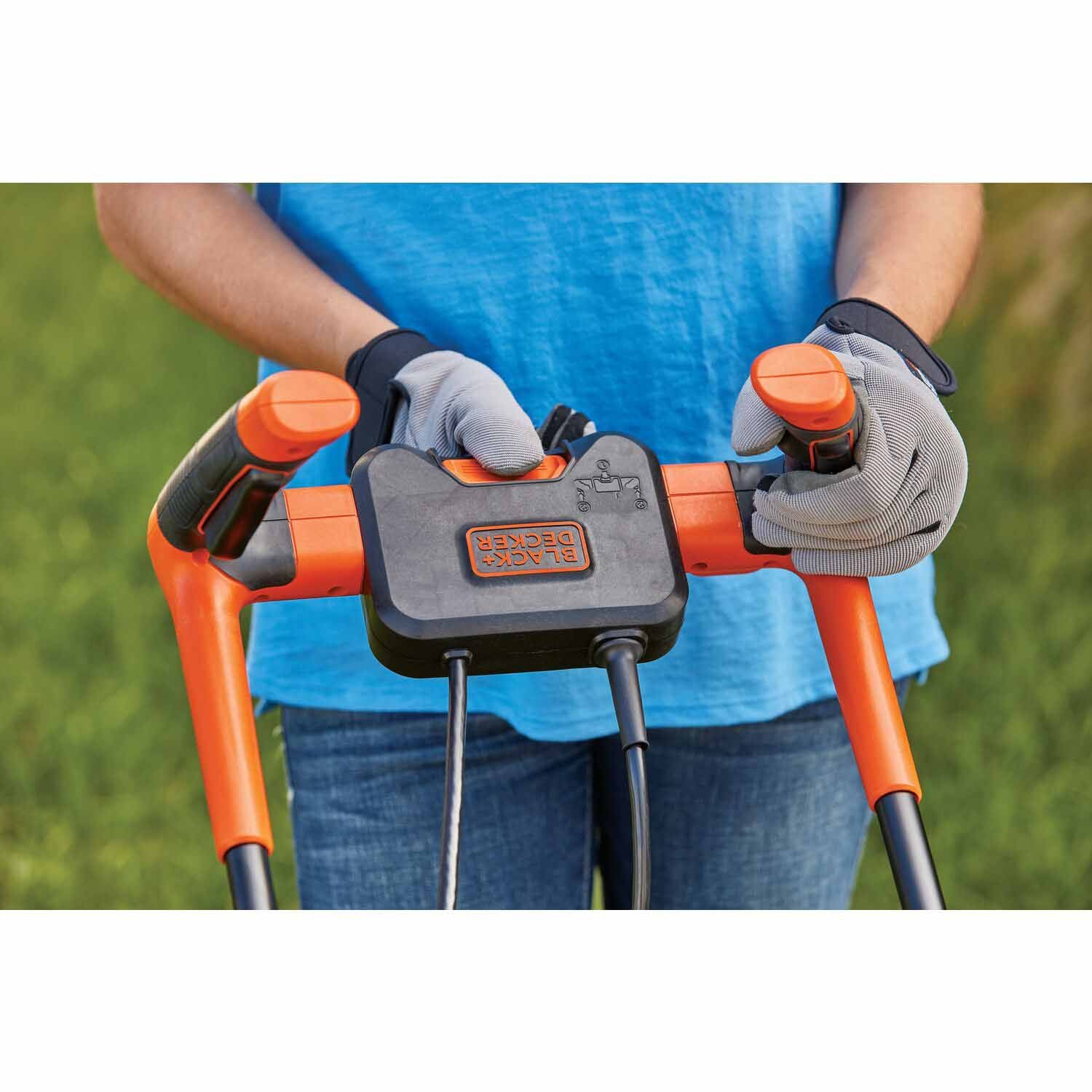 Black & Decker BEMW472BH 10 Amp 15 in. Electric Lawn Mower with Comfort Grip Handle