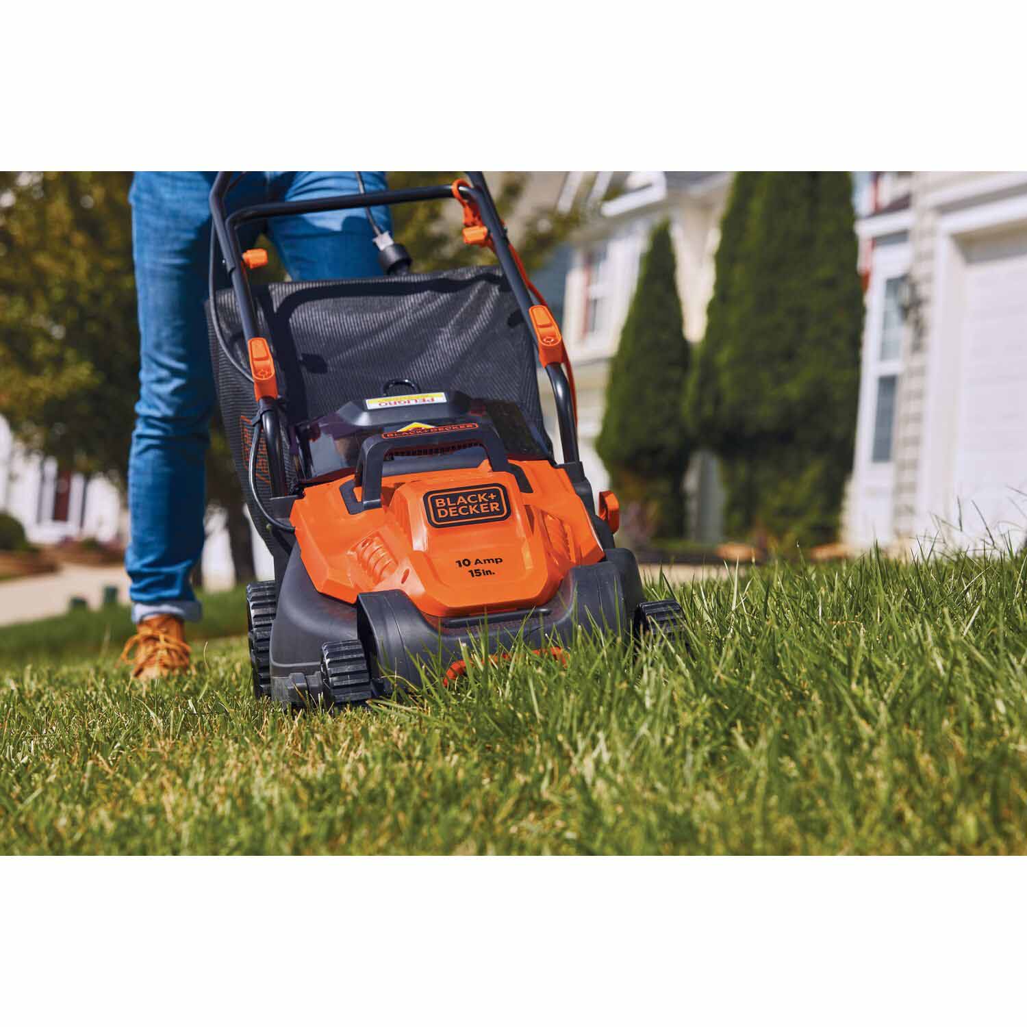 Black & Decker BEMW472BH 10 Amp 15 in. Electric Lawn Mower with Comfort Grip Handle