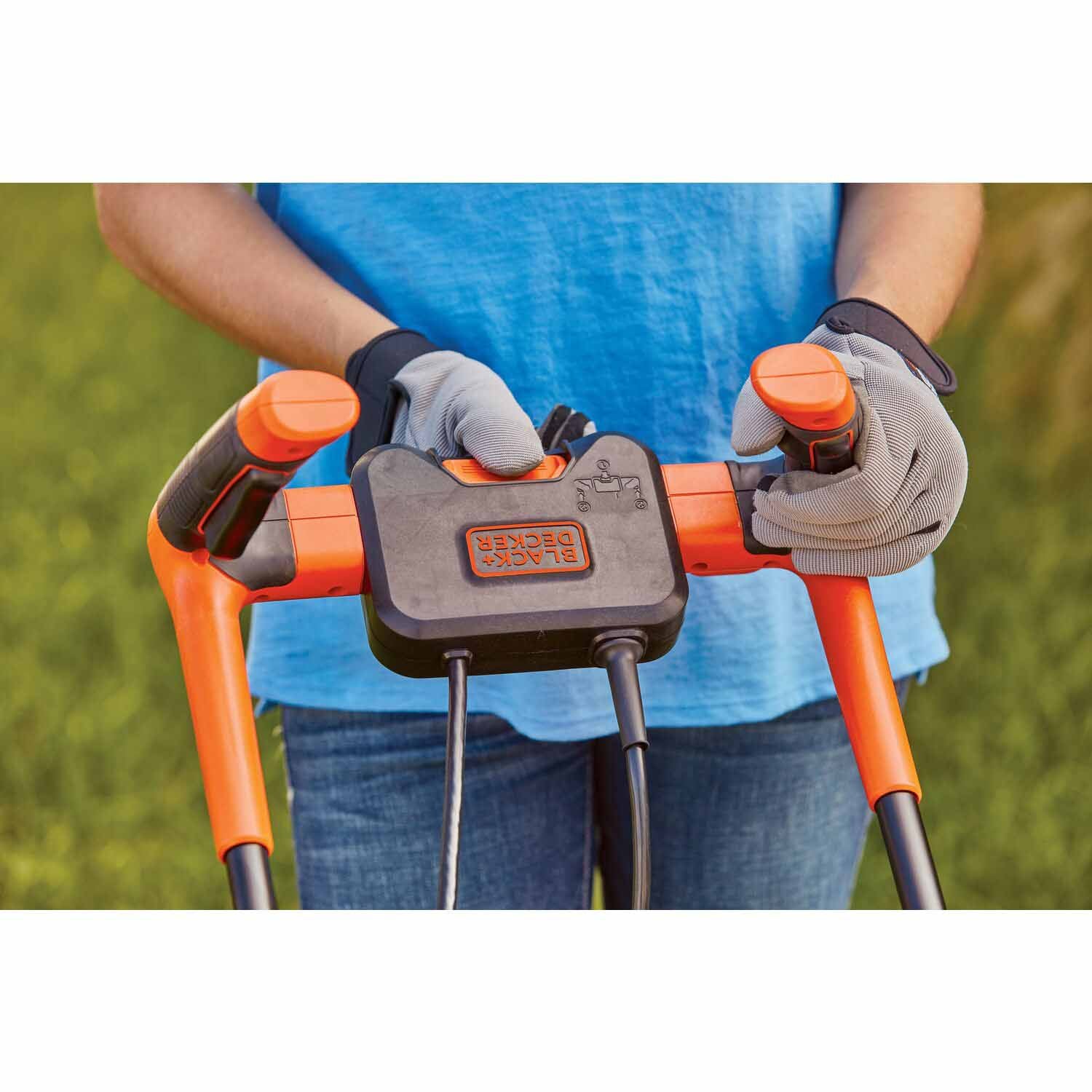 Black & Decker BEMW482BH 12 Amp 17 in. Electric Lawn Mower with Comfort Grip Handle