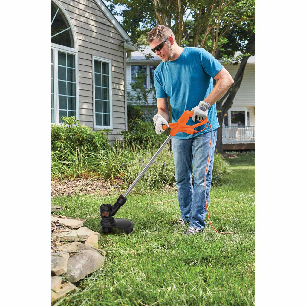 Black & Decker BEST935 BLACK+DECKER String Trimmer, 13-Inch, 4 Amp (BEST935)