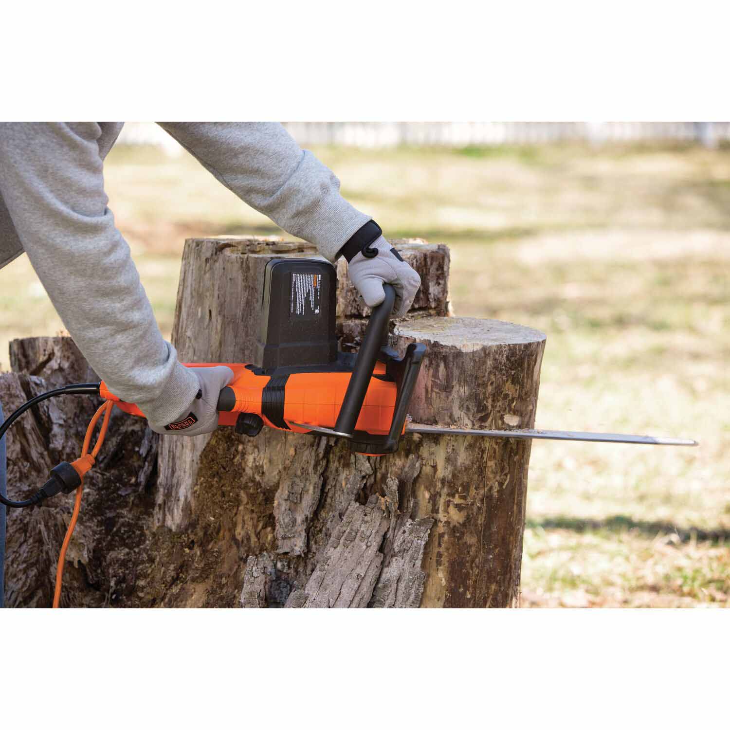 Black & Decker CS1518 15 Amp 18 in. Chainsaw (CS1518)