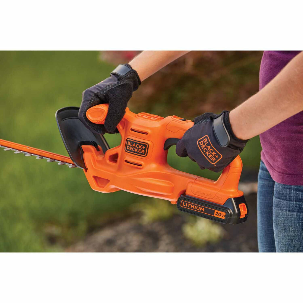 Black & Decker LHT218C1 20V MAX* 18 in. Cordless Hedge Trimmer