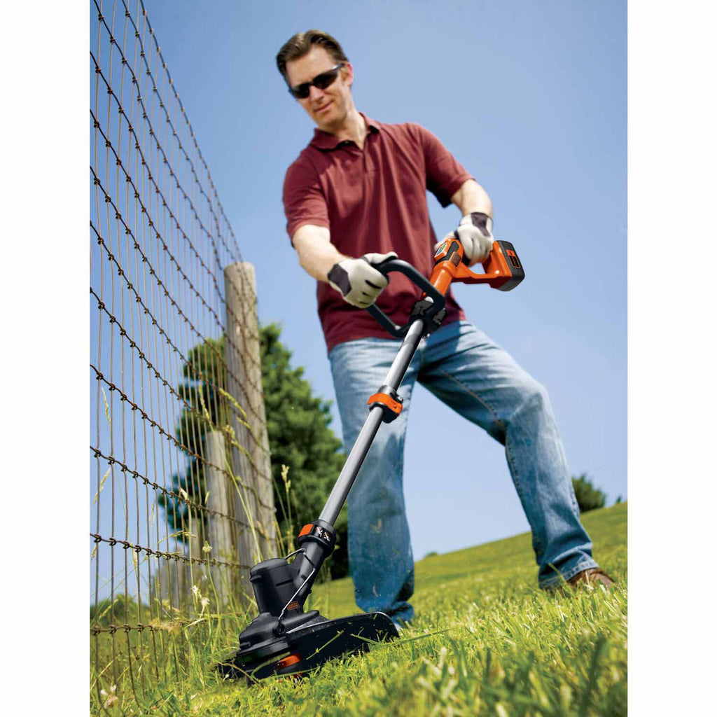 Black & Decker LST136 40V MAX Lithium High Performance String Trimmer with Power Command™ (LST136)