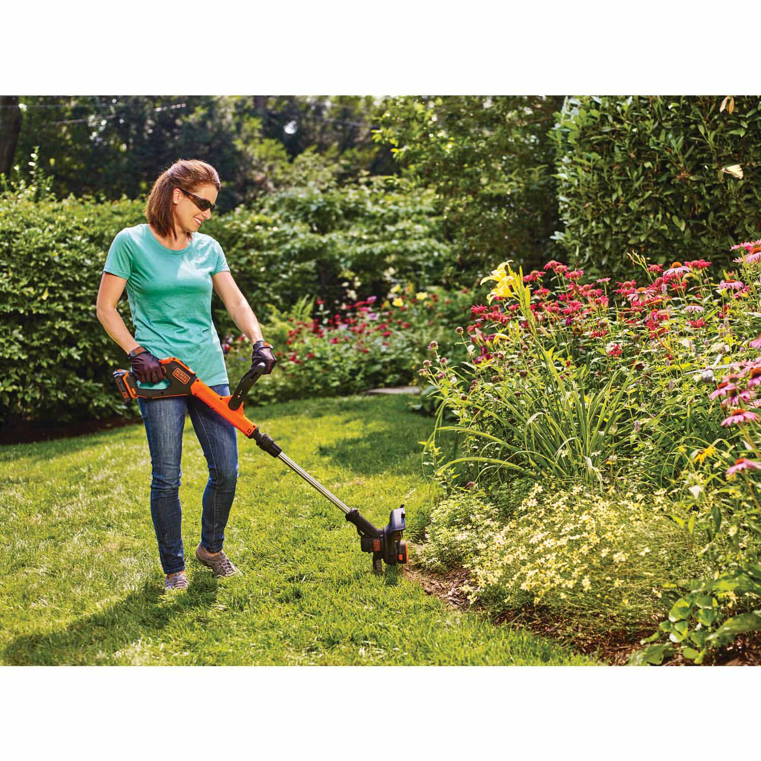 Black & Decker LSTE525 EASYFEED 20V MAX 12-in Straight Cordless String Trimmer & Edger (LSTE525)