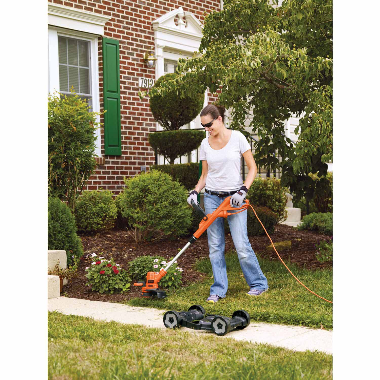 Black & Decker MTE912 6.5 Amp 12 in. Electric 3-in-1 Compact Mower (MTE912)