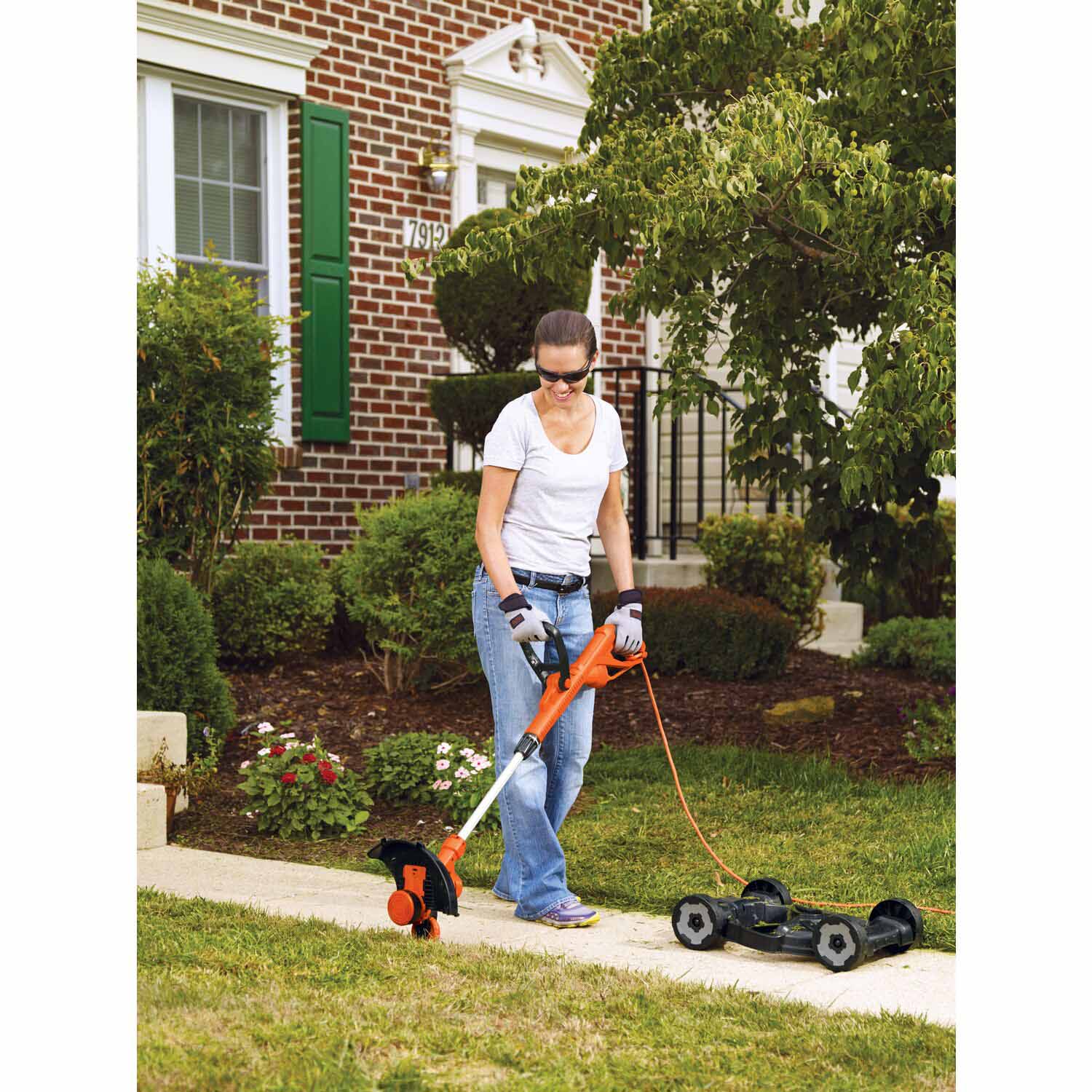 Black & Decker MTE912 6.5 Amp 12 in. Electric 3-in-1 Compact Mower (MTE912)
