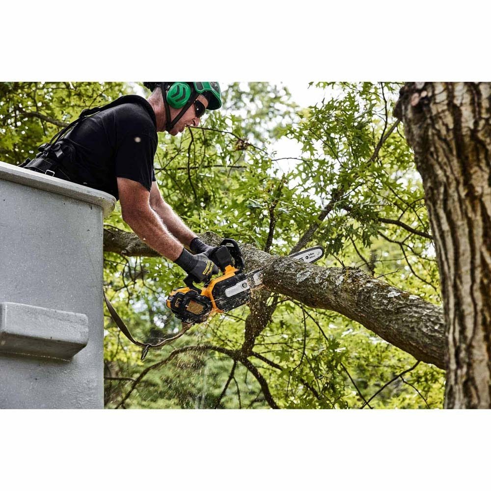 DeWalt DCCS674X2 60V Max Top Handle Chainsaw Kit