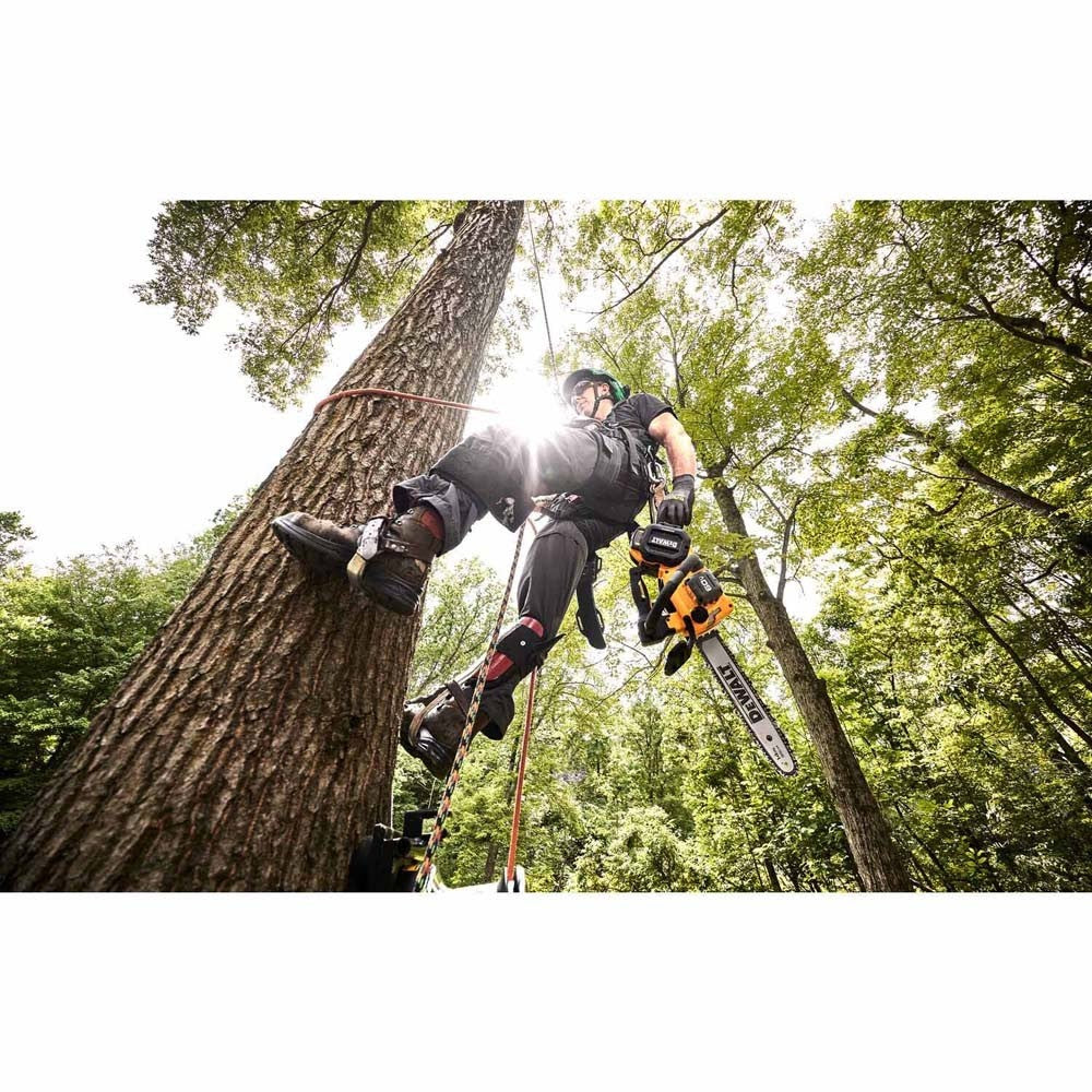 DeWalt DCCS674X2 60V Max Top Handle Chainsaw Kit