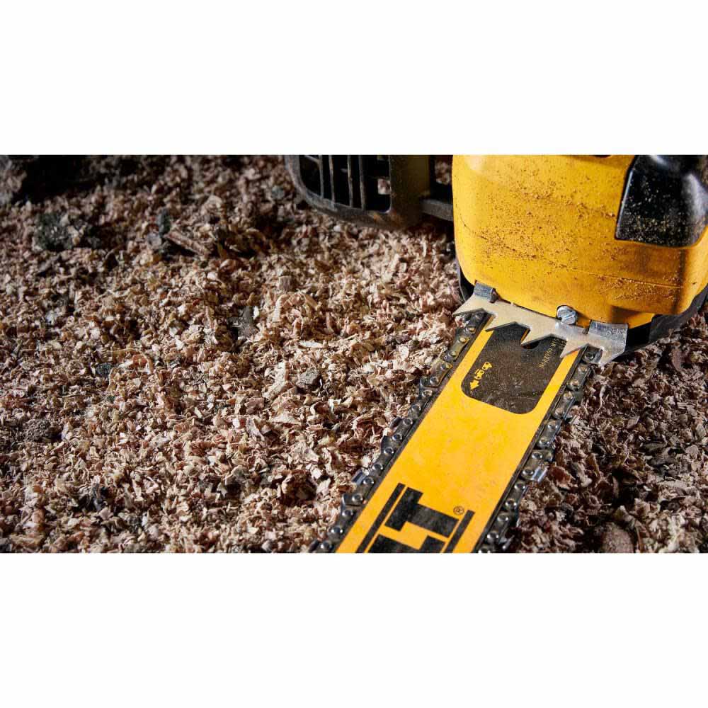 DeWalt DWCS600 18 in. 15 Amp Electric Chainsaw