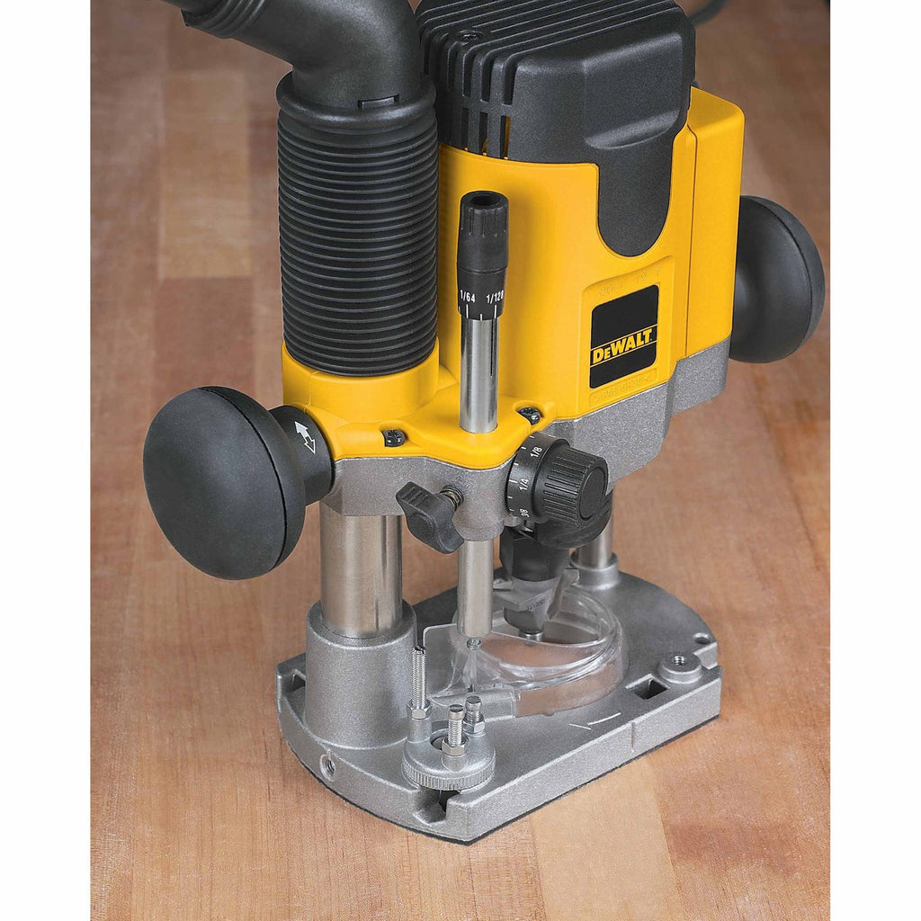DeWalt DW621 Heavy-Duty 2 HP EVS Plunge Router