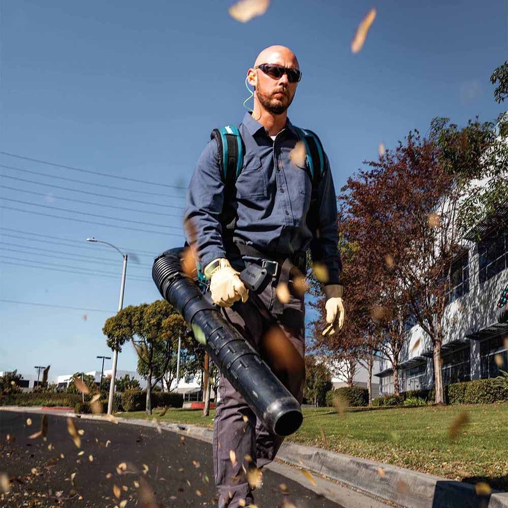 Makita CBU02Z 40V Max ConnectX Brushless Backpack Blower, Tool Only