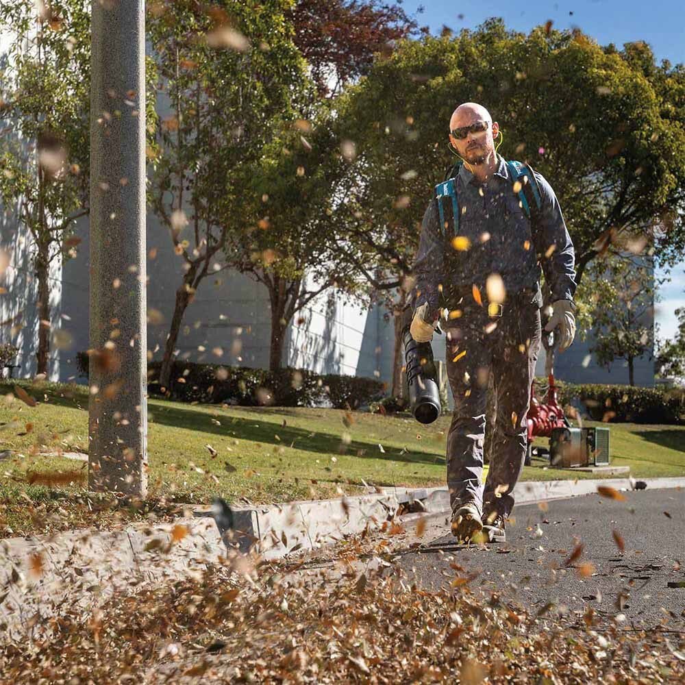 Makita CBU02Z 40V Max ConnectX Brushless Backpack Blower, Tool Only