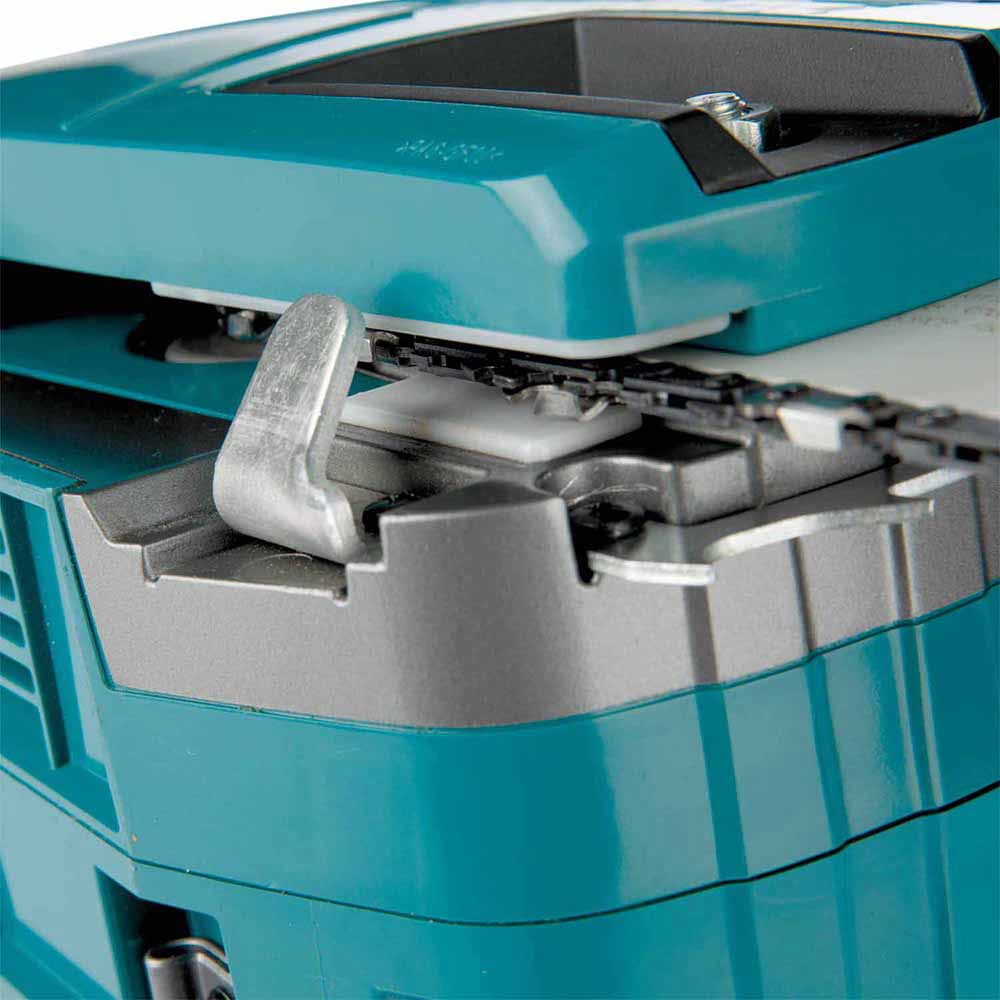 Makita GCU04T1 40V max XGT Brushless Cordless 18" Chain Saw Kit (5.0Ah)