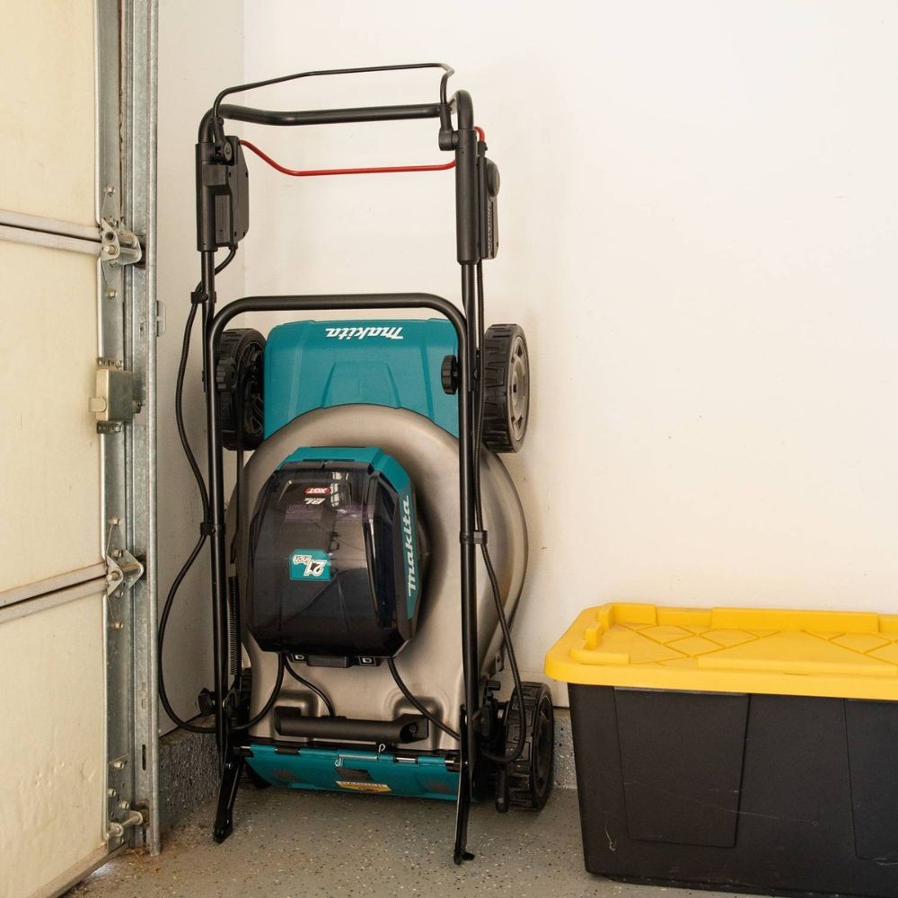 Makita GML01SM 40V max XGT Brushless 21" Self-Propelled Commercial Lawn Mower Kit (4.0Ah)