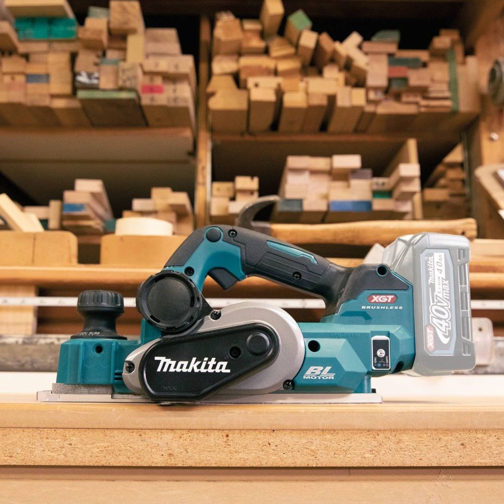 Makita GPK01Z 40V max XGT Brushless Cordless 3-1/4" Planer, AWS Capable, Tool Only