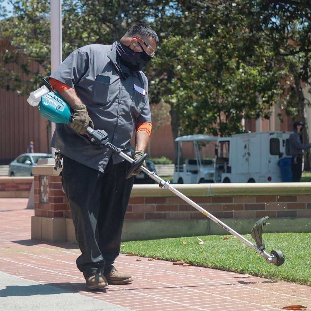 Makita GUX01ZX1 40V max XGT Brushless Cordless Couple Shaft Power Head with 17" String Trimmer Attachment (Tool Only)