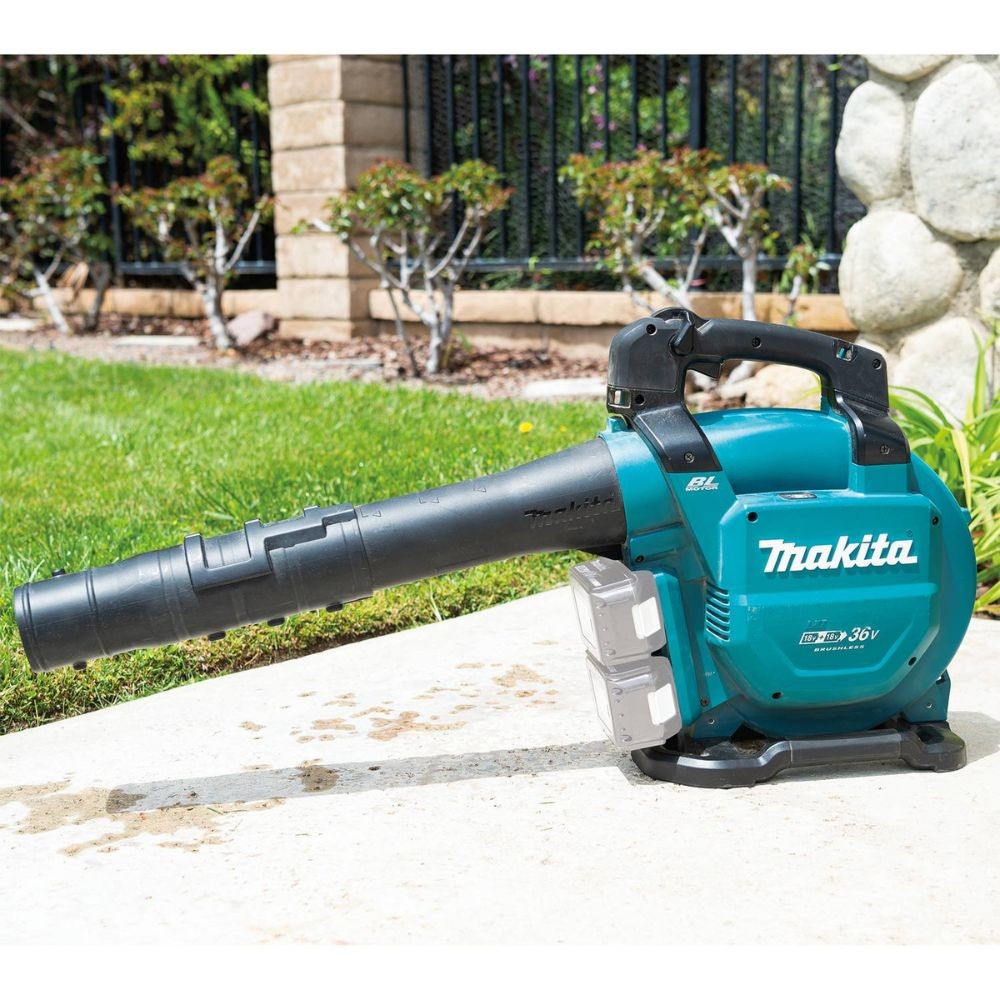 Makita XBU04ZV 36V (18V X2) LXT Brushless Blower with Vacuum Attachment Kit (Tool Only)