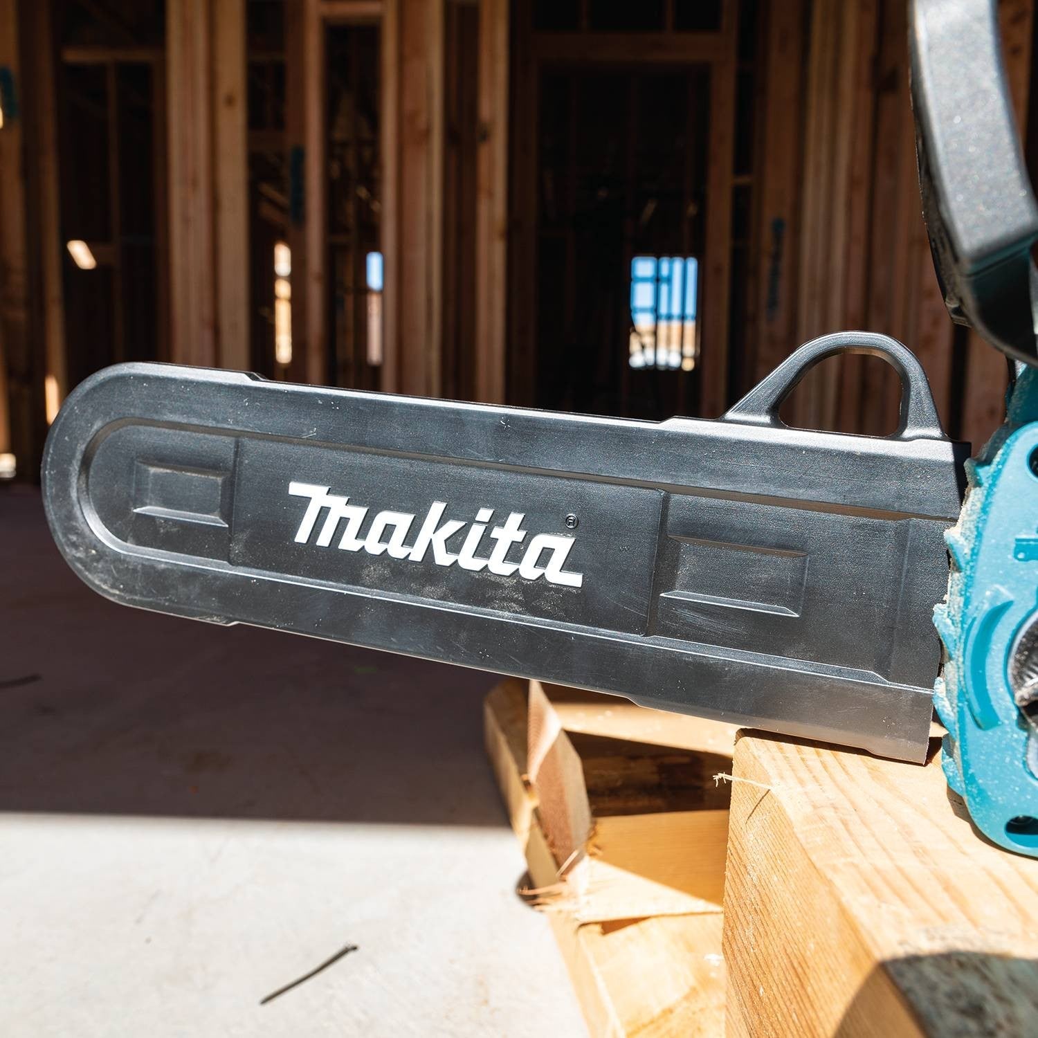 Makita XCU11Z 18V LXT Lithium-Ion Brushless Cordless 14" Chain Saw, Tool Only