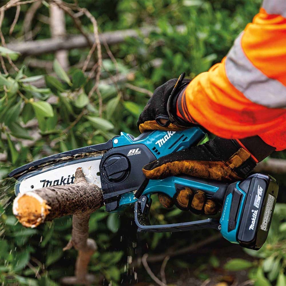Makita XCU14SR1 18V LXT Lithium‑Ion Brushless Cordless 6" Pruning Saw Kit (2.0Ah)