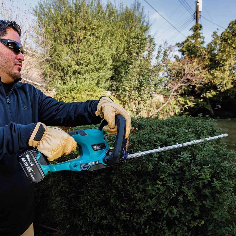 Makita XHU10SM1 18V LXT Lithium-Ion Cordless 24" Hedge Trimmer Kit (4.0Ah)