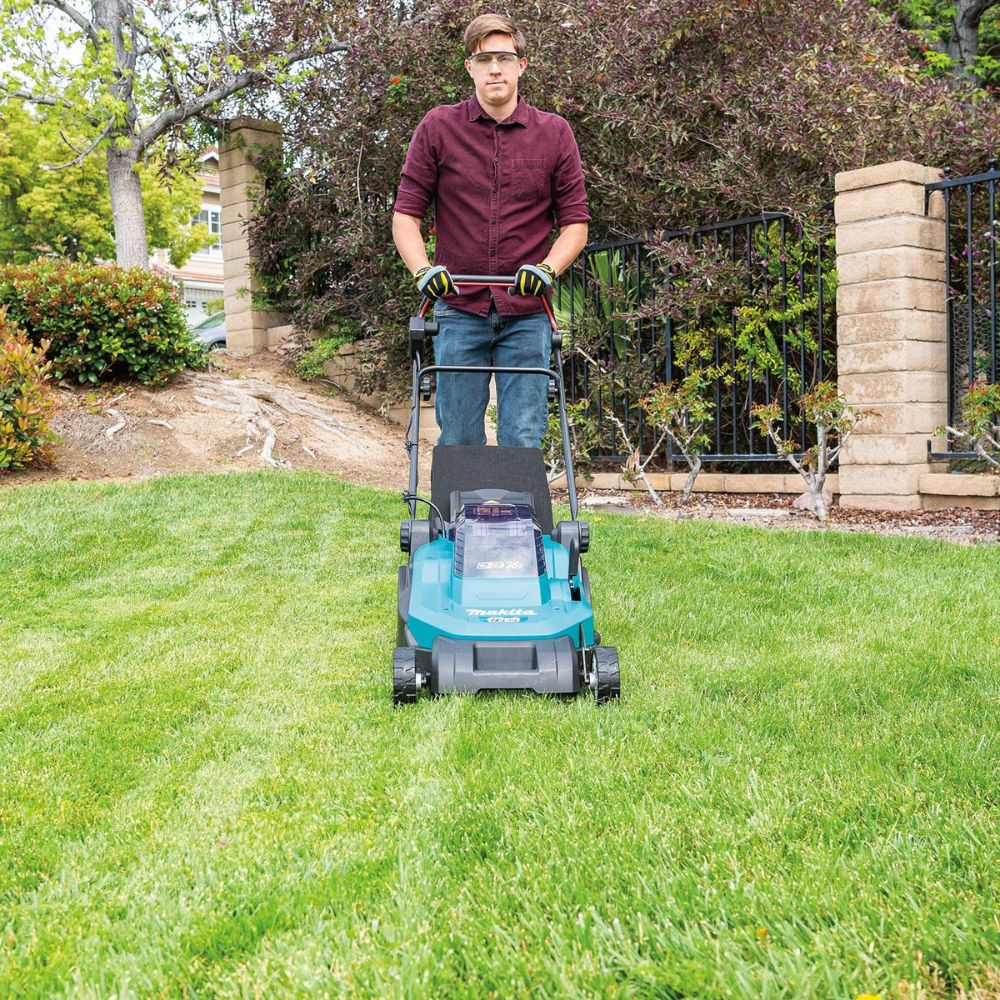 Makita XML05PT 36V (18V X2) LXT 17" Residential Lawn Mower Kit, dual port charger (5.0Ah)