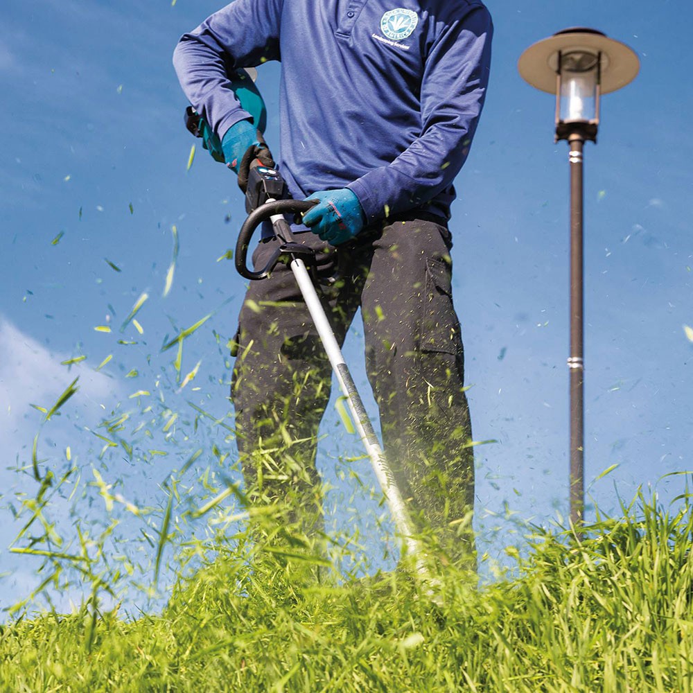 Makita  XRU18Z  18V X2 (36V) LXT® Lithium-Ion Brushless Cordless String Trimmer (Tool only)