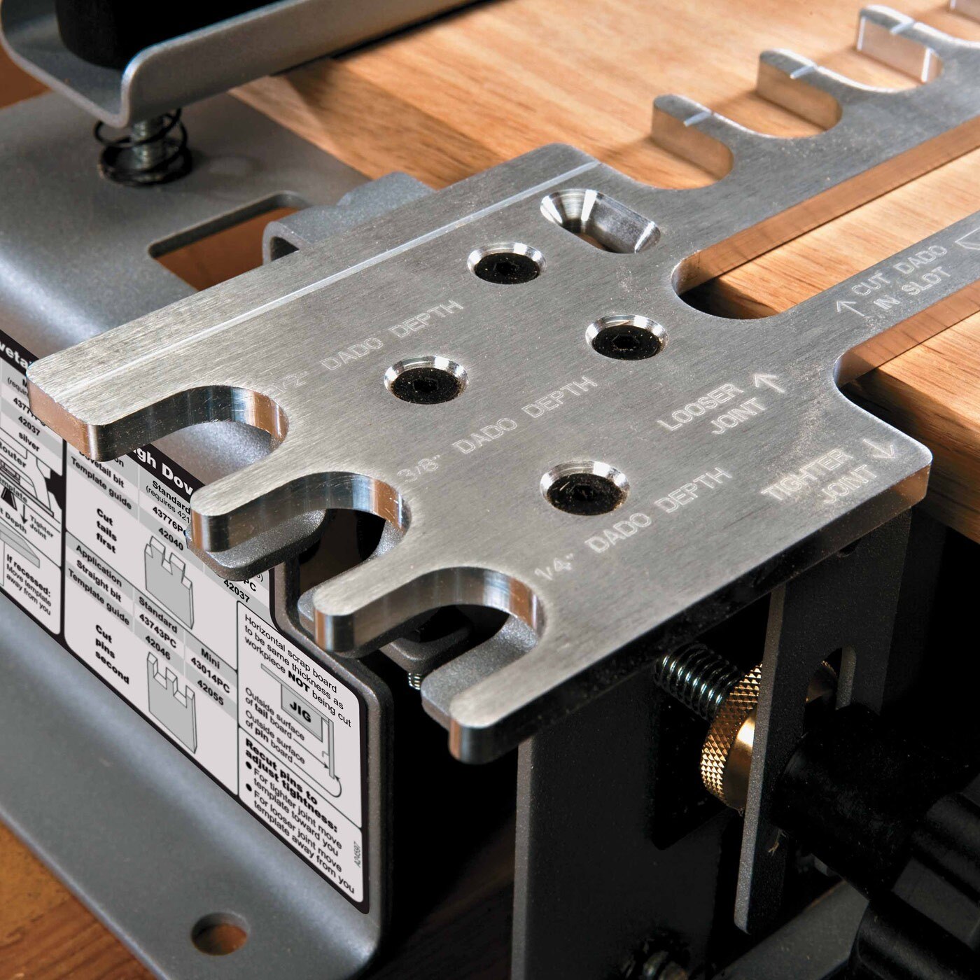 Porter Cable 4216 12" Deluxe Dovetail Jig Combination Kit